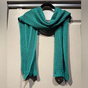 Grace & Lace scarf emerald green Knit Scarf with buttons (one size)